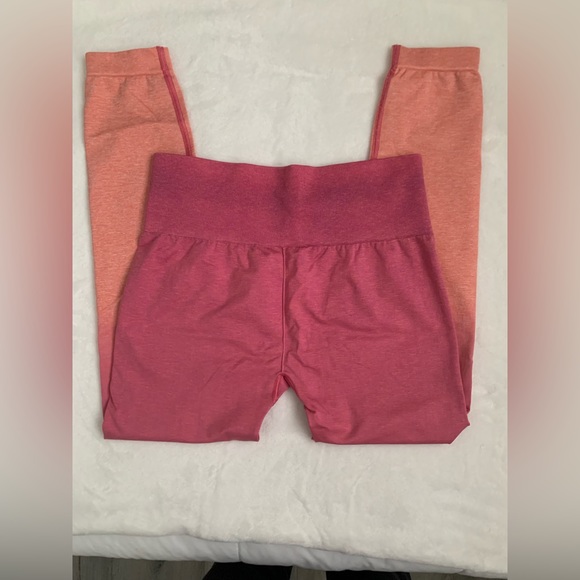 Ombré Gymshark Pink Leggings 🧡🩷 - Picture 2 of 2